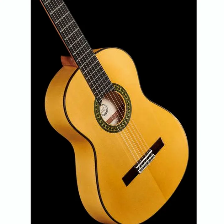 Alhambra 5F Flamenco incl. Gigbag