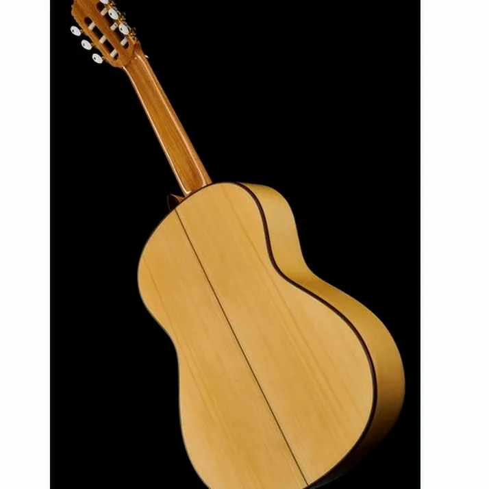 Alhambra 7FC Flamenco incl.Gig Bag