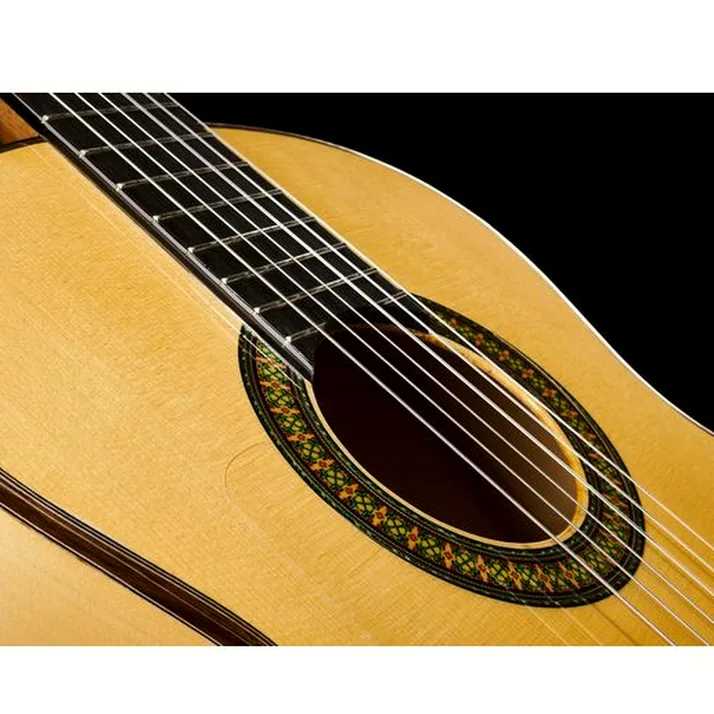 Alhambra 7FC Flamenco incl.Gig Bag
