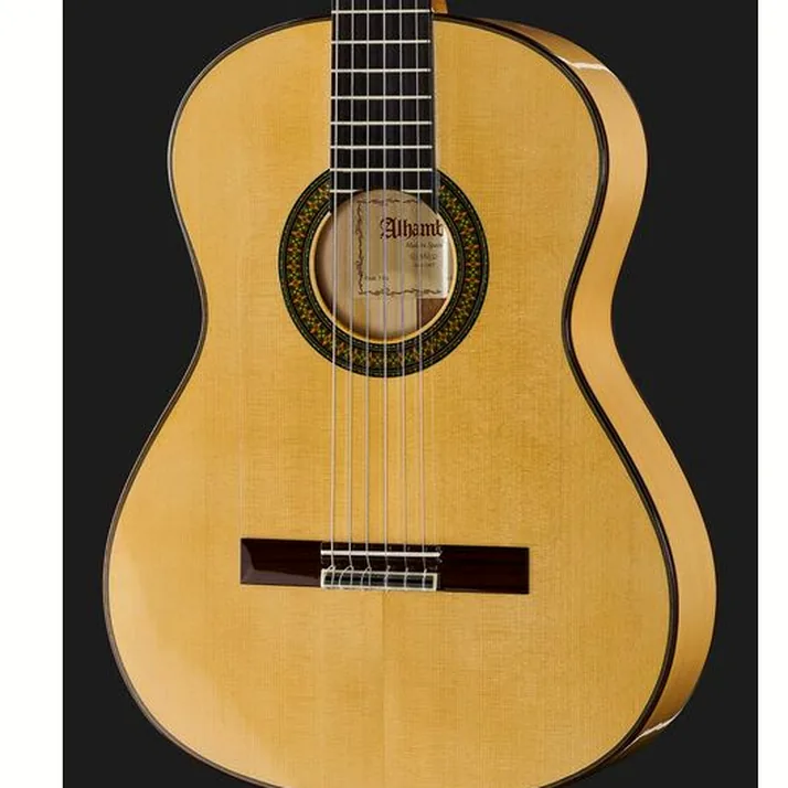 Alhambra 7FC Flamenco incl.Gig Bag