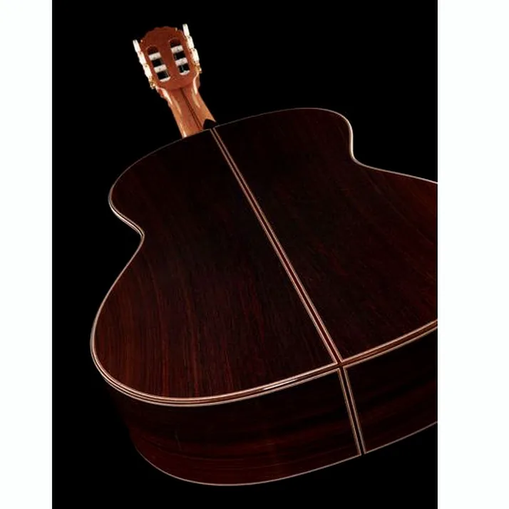 Amalio Burguet 1A Cedar w/ Case