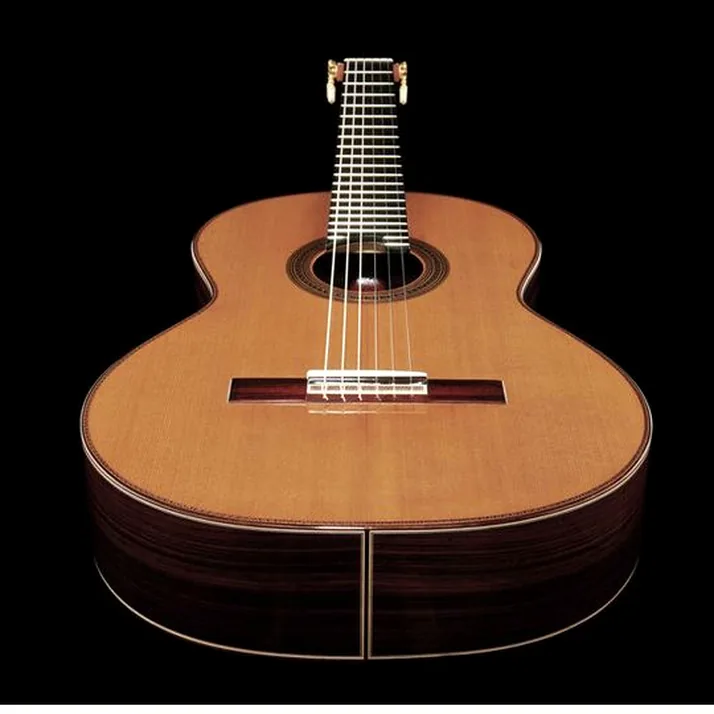 Amalio Burguet 1A Cedar w/ Case
