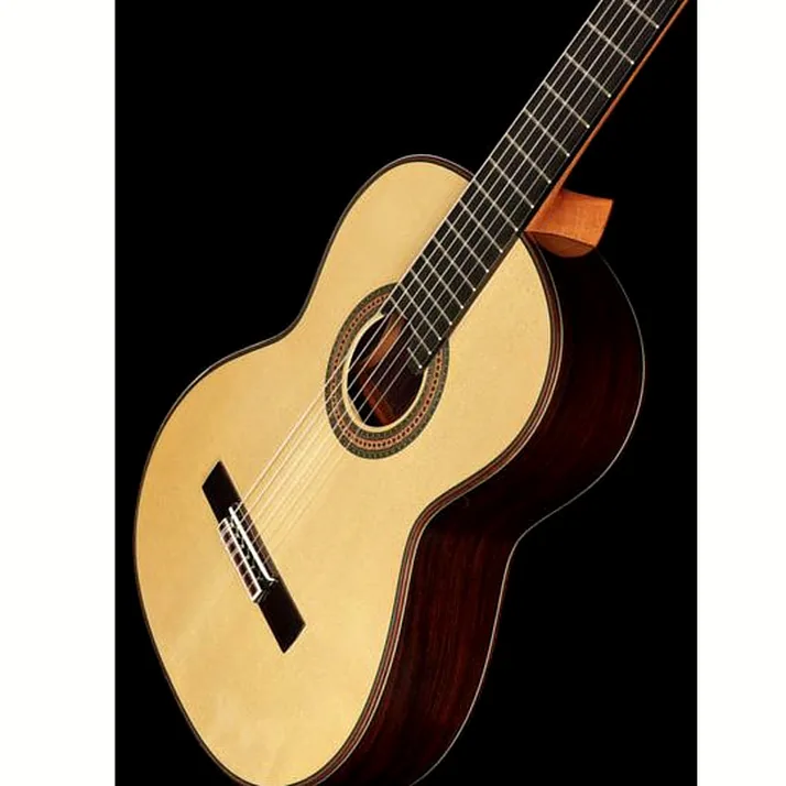 Amalio Burguet 1DV Spruce w/ Case