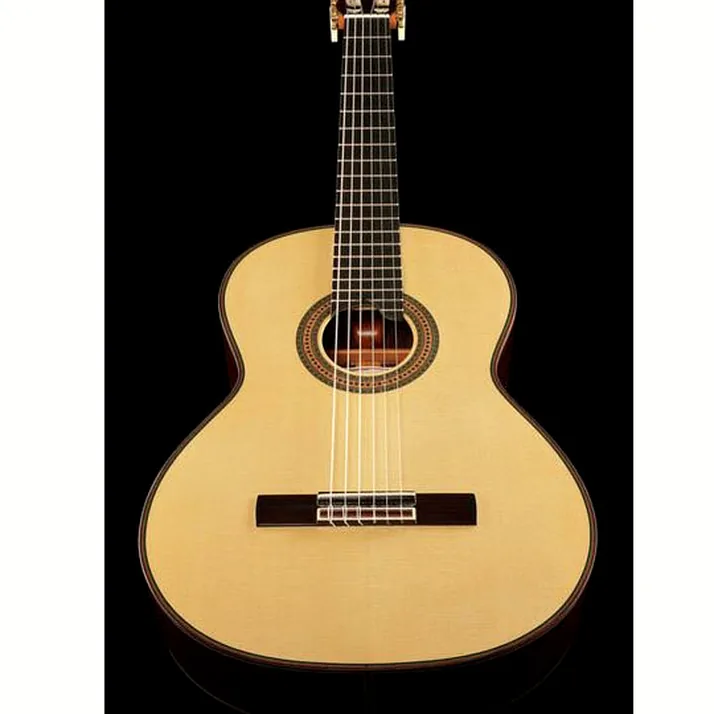 Amalio Burguet 1DV Spruce w/ Case