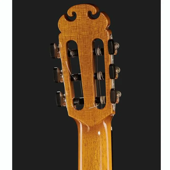 Amalio Burguet Aniversario Spruce w/ Case