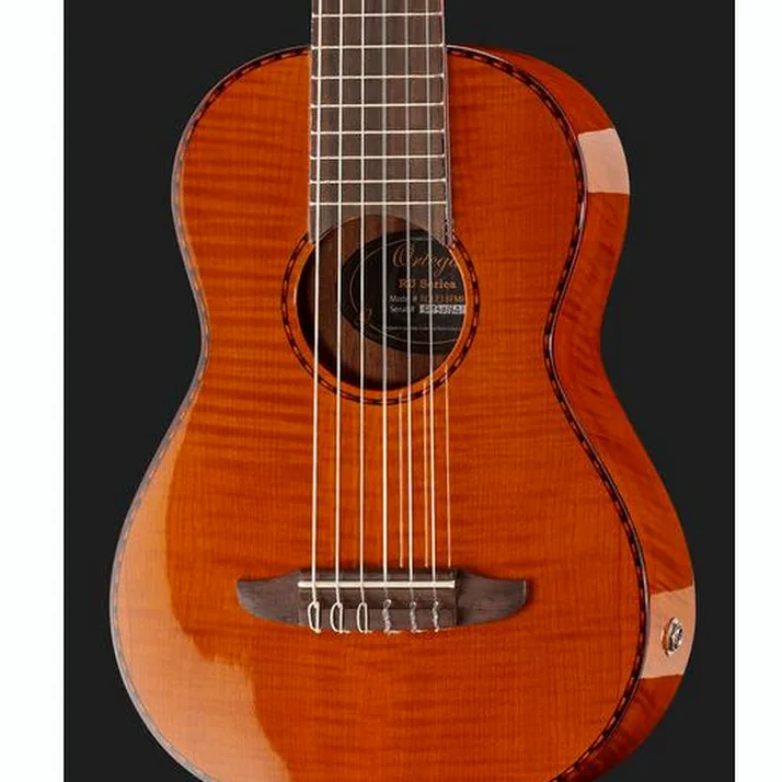 Ortega RGLE18FMH Guitarlele