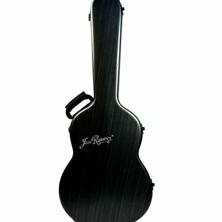 Ramirez Tradicional 1A w. case