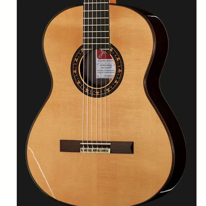 Ramirez Estudio 3 Spruce