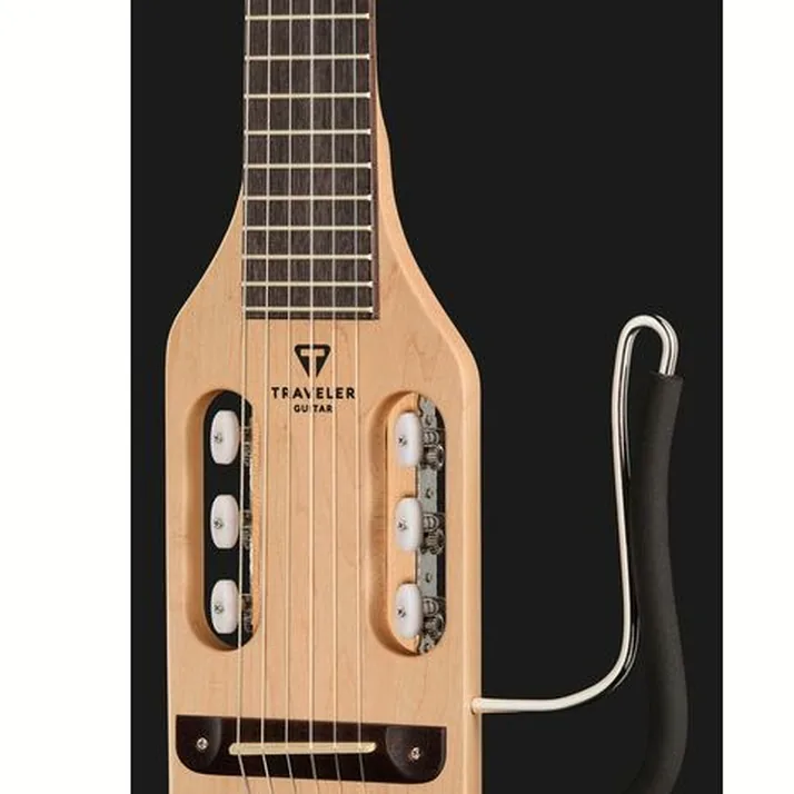 Traveler Guitar Ultra Light Nylon Natural