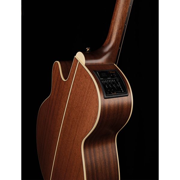 Takamine P3NC Pro Series w/Softcase
