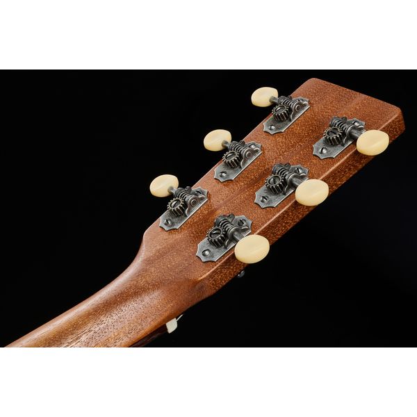 Martin Guitar 000-17 Whiskey Sunset