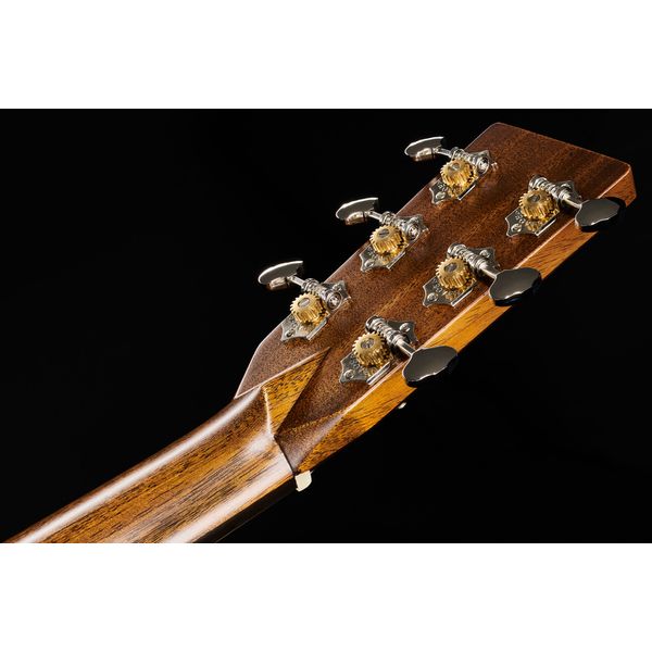 Martin Guitar OM-28 Sunburst
