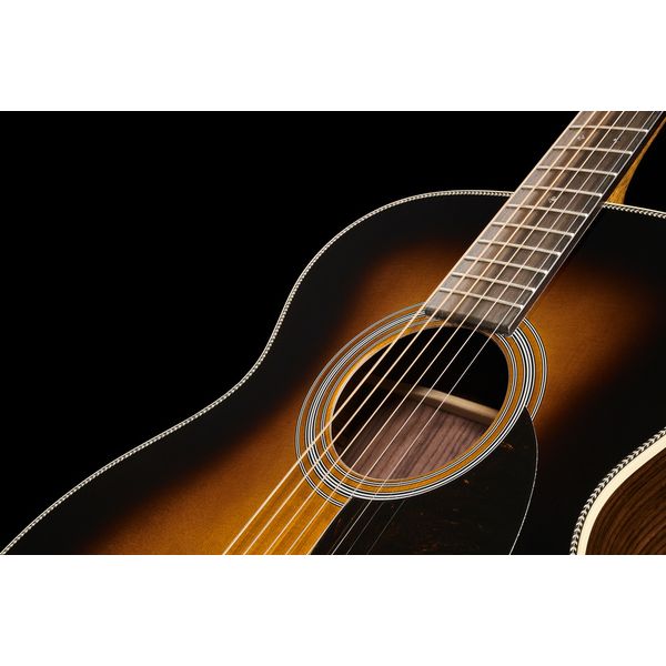 Martin Guitar OM-28 Sunburst
