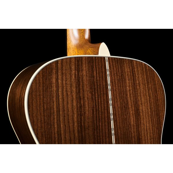 Martin Guitar OM-28 Sunburst