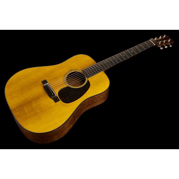 Martin Guitar D-18 Authentic 1937 Aged