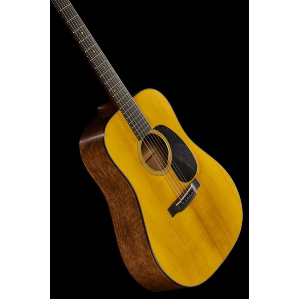 Martin Guitar D-18 Authentic 1937 Aged