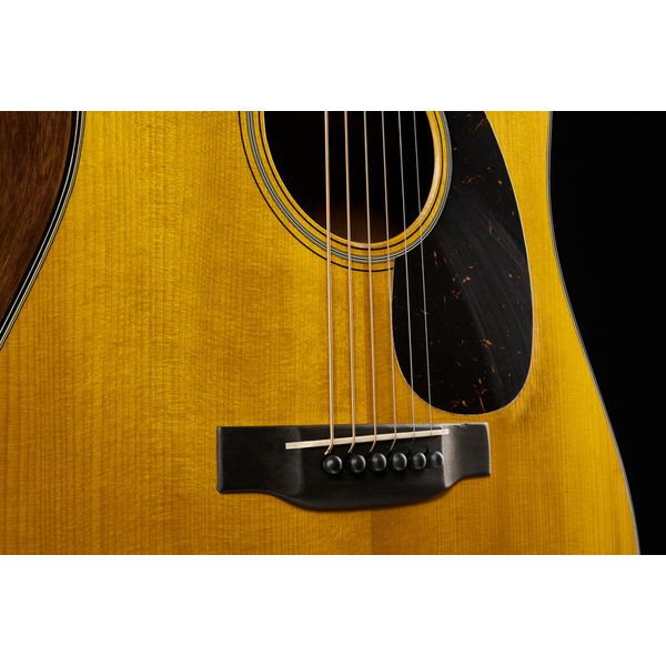 Martin Guitar D-18 Authentic 1937 Aged