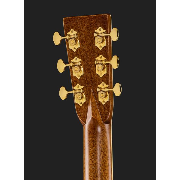 Martin Guitar J40