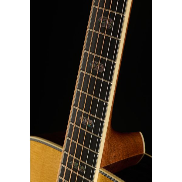 Martin Guitar J40