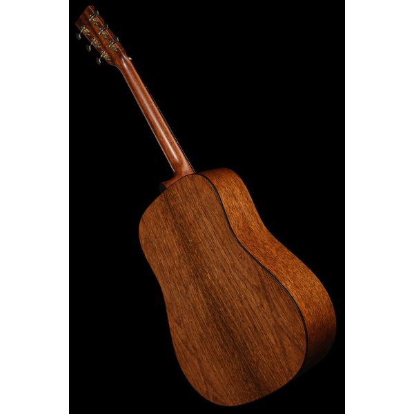 Martin Guitar D18