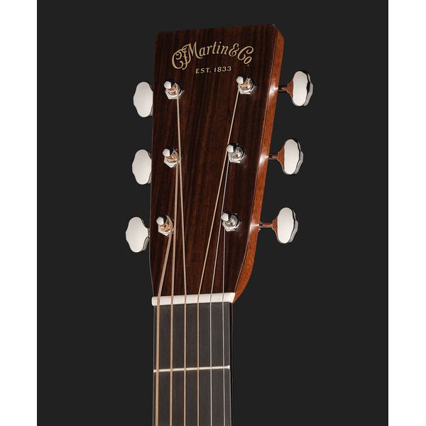 Martin Guitar HD28E