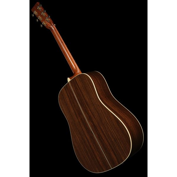 Martin Guitar HD28E