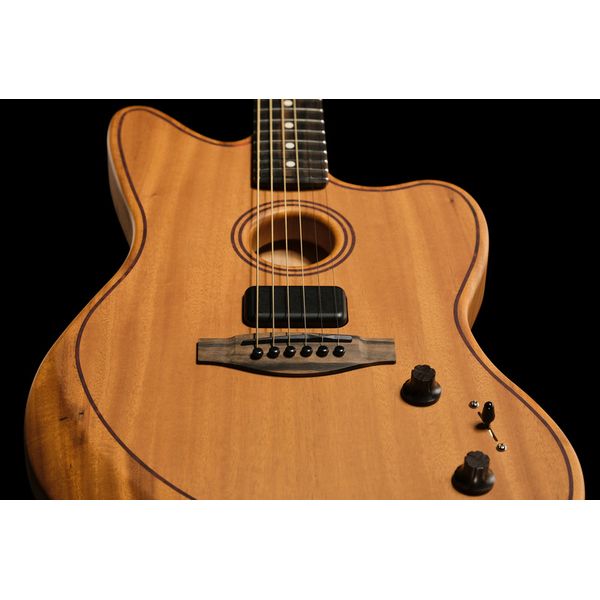Fender AM Acoustasonic Jazzm. Mah NAT