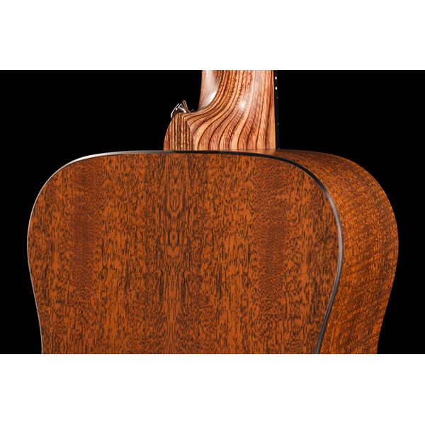 Martin Guitar LX1E