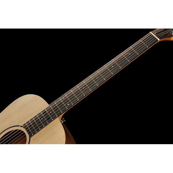 Taylor BBTe Walnut
