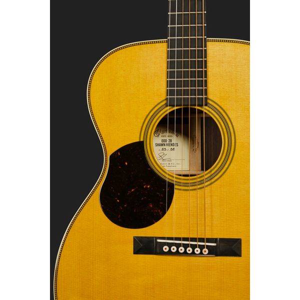 Martin Guitar 000-28 Shawn Mendes LH
