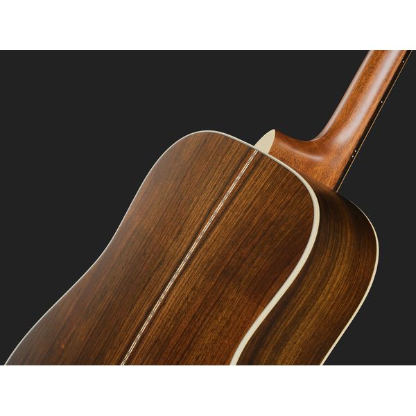 Martin Guitar D-28 Satin